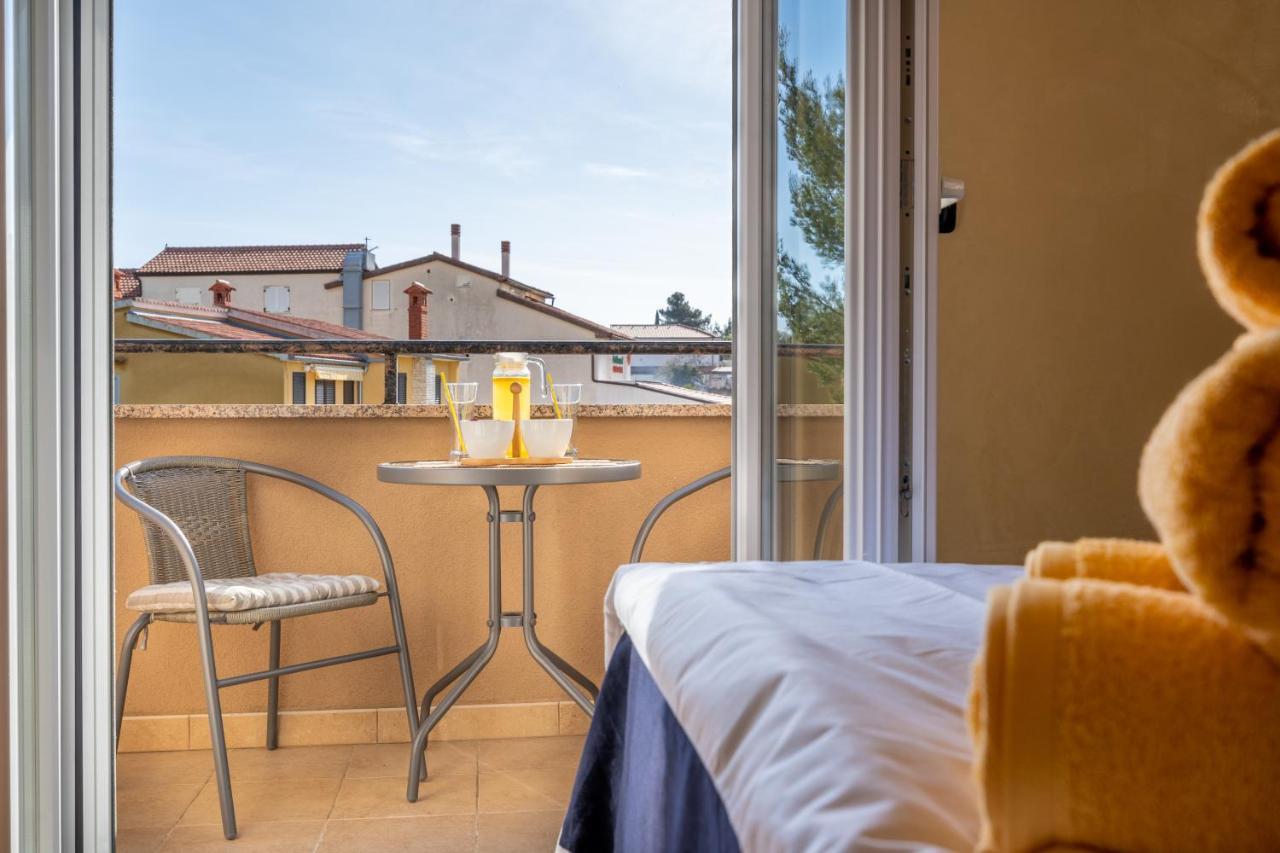 Penthouse Gea Apartment Premantura Bagian luar foto