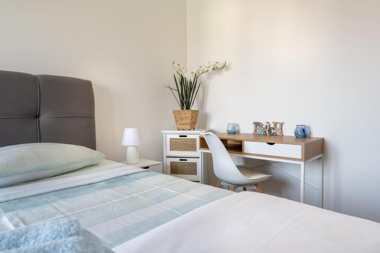 Penthouse Gea Apartment Premantura Bagian luar foto