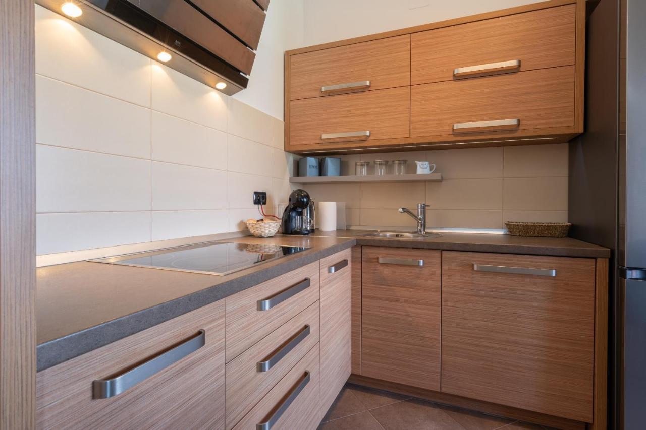 Penthouse Gea Apartment Premantura Bagian luar foto