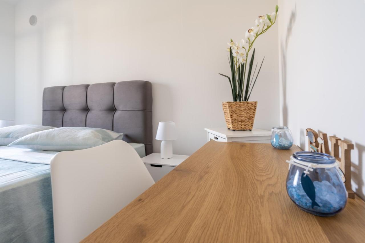 Penthouse Gea Apartment Premantura Bagian luar foto