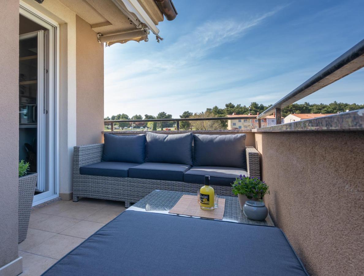 Penthouse Gea Apartment Premantura Bagian luar foto