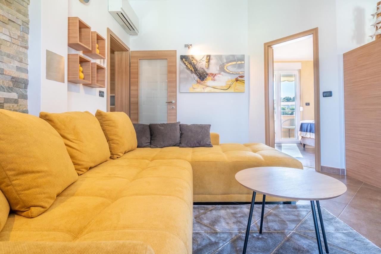 Penthouse Gea Apartment Premantura Bagian luar foto